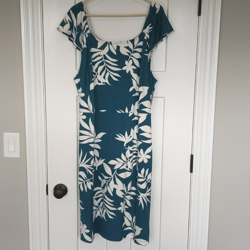 Women's XXL tropical print dress